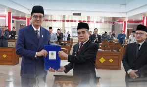 8b6fab0ab2fb85aebc9a248c5b2b421d